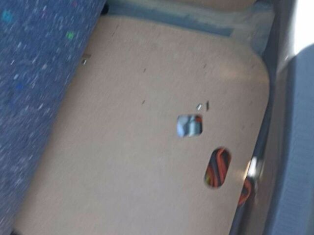 Серый Тойота Камри, объемом двигателя 2.4 л и пробегом 213 тыс. км за 9300 $, фото 10 на Automoto.ua