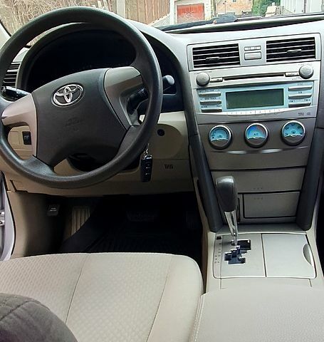 Серый Тойота Камри, объемом двигателя 2.4 л и пробегом 228 тыс. км за 6800 $, фото 6 на Automoto.ua