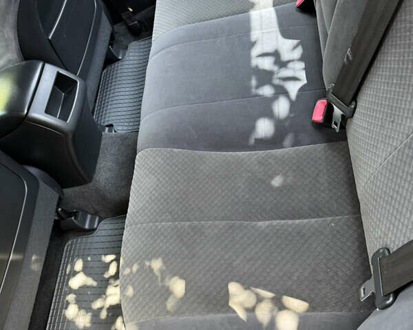 Серый Тойота Камри, объемом двигателя 2.36 л и пробегом 308 тыс. км за 7500 $, фото 16 на Automoto.ua