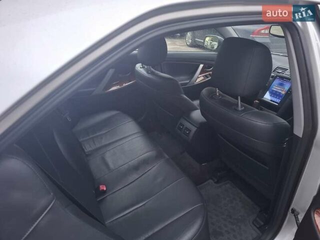 Серый Тойота Камри, объемом двигателя 2.4 л и пробегом 268 тыс. км за 7800 $, фото 11 на Automoto.ua