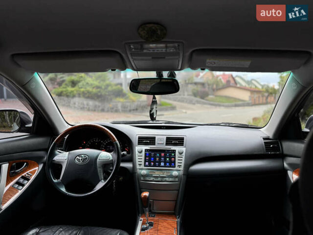 Серый Тойота Камри, объемом двигателя 3.5 л и пробегом 340 тыс. км за 8500 $, фото 13 на Automoto.ua