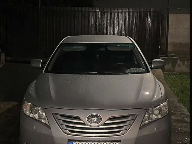 Сірий Тойота Камрі, об'ємом двигуна 0 л та пробігом 202 тис. км за 10400 $, фото 4 на Automoto.ua