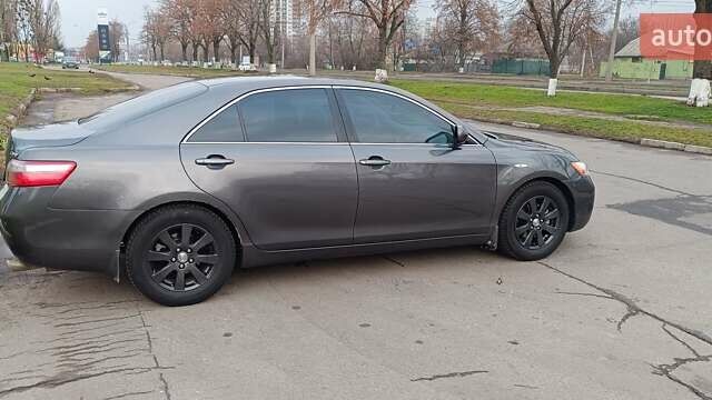 Сірий Тойота Камрі, об'ємом двигуна 2.4 л та пробігом 297 тис. км за 9150 $, фото 25 на Automoto.ua