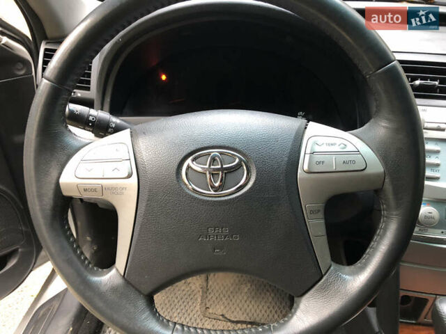 Серый Тойота Камри, объемом двигателя 2.4 л и пробегом 176 тыс. км за 9700 $, фото 13 на Automoto.ua