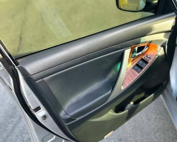 Серый Тойота Камри, объемом двигателя 2.36 л и пробегом 228 тыс. км за 8400 $, фото 3 на Automoto.ua