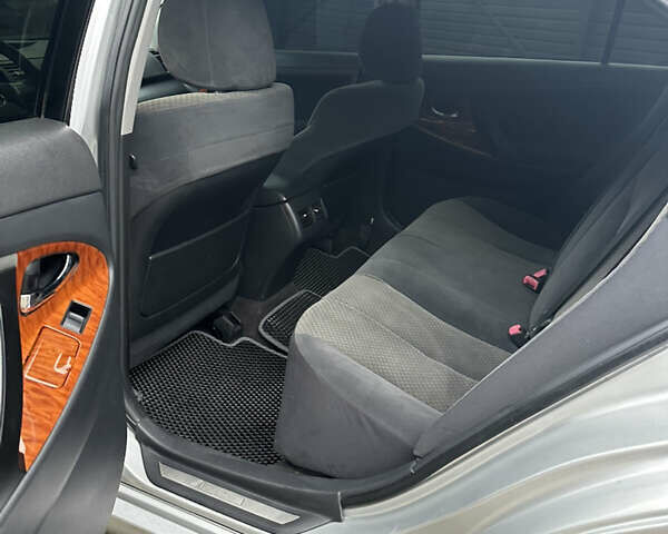 Серый Тойота Камри, объемом двигателя 2.36 л и пробегом 240 тыс. км за 6999 $, фото 6 на Automoto.ua