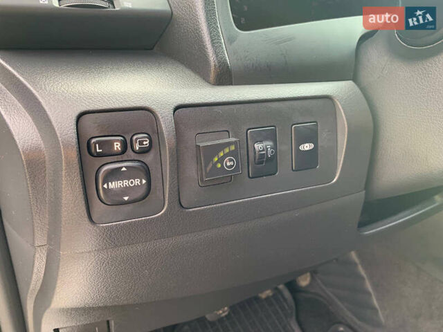 Сірий Тойота Камрі, об'ємом двигуна 2.4 л та пробігом 279 тис. км за 8200 $, фото 10 на Automoto.ua