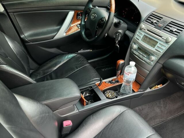 Серый Тойота Камри, объемом двигателя 3.5 л и пробегом 336 тыс. км за 8800 $, фото 3 на Automoto.ua