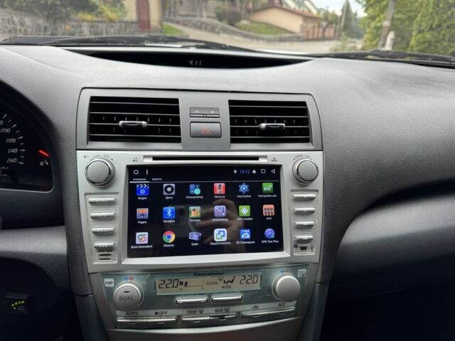 Сірий Тойота Камрі, об'ємом двигуна 3.5 л та пробігом 300 тис. км за 8500 $, фото 18 на Automoto.ua