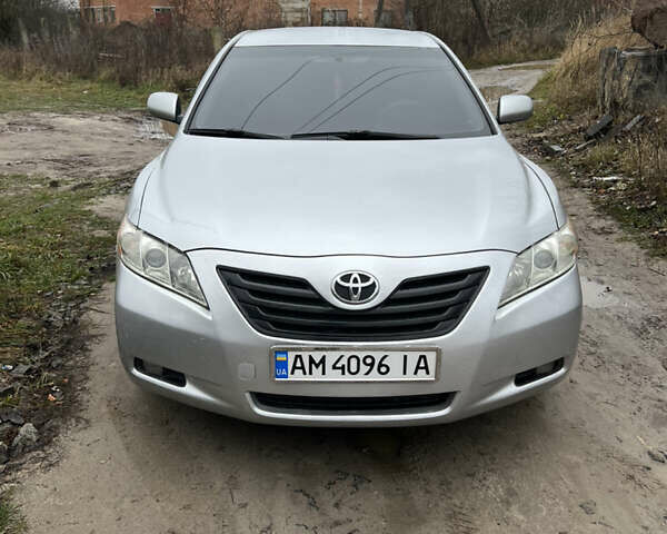 Сірий Тойота Камрі, об'ємом двигуна 2.36 л та пробігом 260 тис. км за 7300 $, фото 7 на Automoto.ua