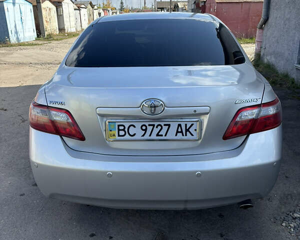 Сірий Тойота Камрі, об'ємом двигуна 2.4 л та пробігом 192 тис. км за 9500 $, фото 3 на Automoto.ua