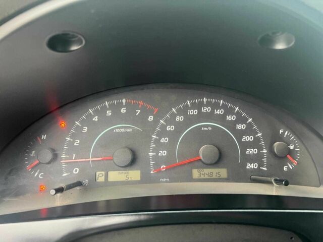 Серый Тойота Камри, объемом двигателя 2.4 л и пробегом 320 тыс. км за 5990 $, фото 16 на Automoto.ua