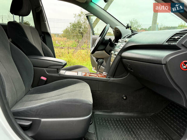 Сірий Тойота Камрі, об'ємом двигуна 2.36 л та пробігом 327 тис. км за 9699 $, фото 29 на Automoto.ua