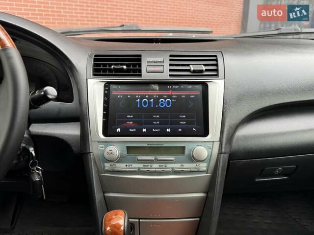 Серый Тойота Камри, объемом двигателя 3.5 л и пробегом 223 тыс. км за 8300 $, фото 36 на Automoto.ua