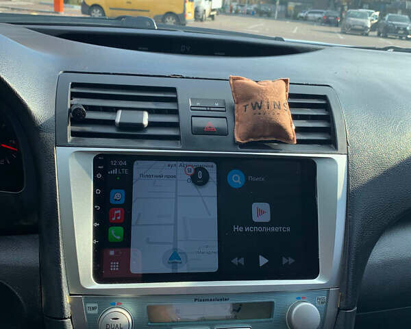 Сірий Тойота Камрі, об'ємом двигуна 2.4 л та пробігом 279 тис. км за 8200 $, фото 13 на Automoto.ua