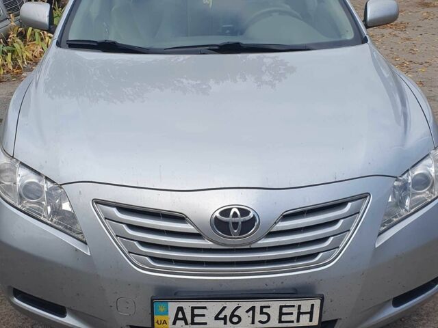 Сірий Тойота Камрі, об'ємом двигуна 0 л та пробігом 90 тис. км за 10000 $, фото 1 на Automoto.ua
