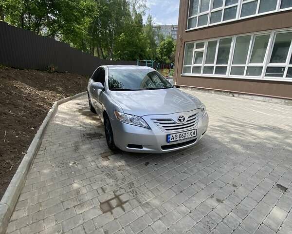 Серый Тойота Камри, объемом двигателя 0 л и пробегом 246 тыс. км за 7699 $, фото 8 на Automoto.ua