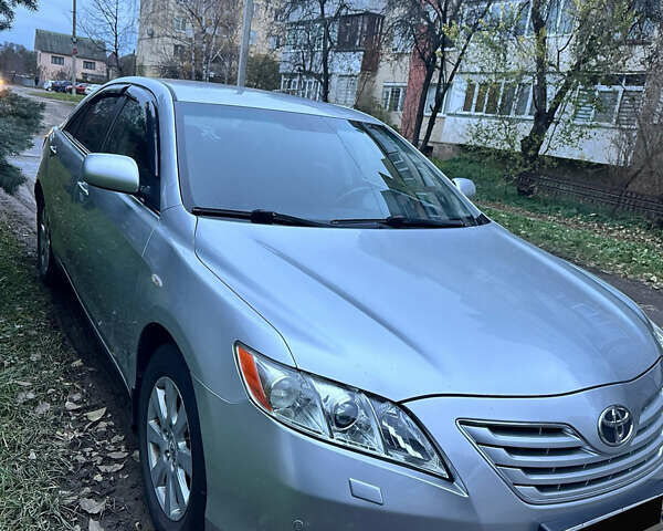 Сірий Тойота Камрі, об'ємом двигуна 2.36 л та пробігом 225 тис. км за 8250 $, фото 3 на Automoto.ua