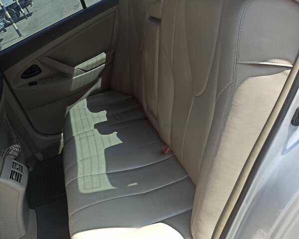 Сірий Тойота Камрі, об'ємом двигуна 2.36 л та пробігом 232 тис. км за 8500 $, фото 9 на Automoto.ua