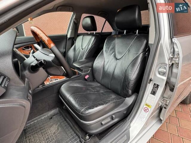 Серый Тойота Камри, объемом двигателя 3.5 л и пробегом 223 тыс. км за 8300 $, фото 42 на Automoto.ua