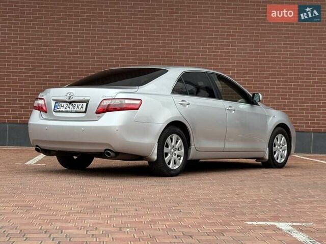Серый Тойота Камри, объемом двигателя 3.5 л и пробегом 223 тыс. км за 8300 $, фото 15 на Automoto.ua