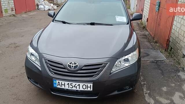 Сірий Тойота Камрі, об'ємом двигуна 2.4 л та пробігом 297 тис. км за 9150 $, фото 27 на Automoto.ua