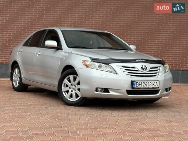 Серый Тойота Камри, объемом двигателя 3.5 л и пробегом 223 тыс. км за 8300 $, фото 7 на Automoto.ua