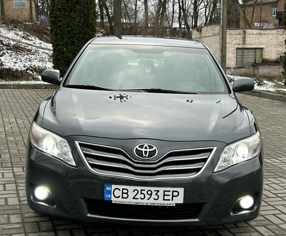Серый Тойота Камри, объемом двигателя 2.4 л и пробегом 177 тыс. км за 9150 $, фото 8 на Automoto.ua