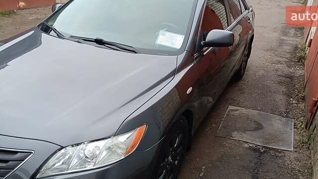 Сірий Тойота Камрі, об'ємом двигуна 2.4 л та пробігом 297 тис. км за 9150 $, фото 32 на Automoto.ua