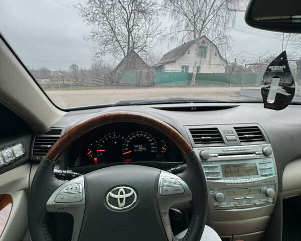 Сірий Тойота Камрі, об'ємом двигуна 3.5 л та пробігом 260 тис. км за 9400 $, фото 26 на Automoto.ua