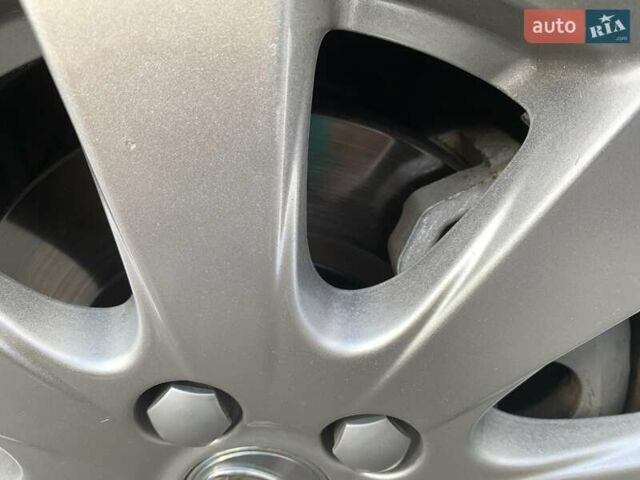 Серый Тойота Камри, объемом двигателя 3.5 л и пробегом 264 тыс. км за 8700 $, фото 10 на Automoto.ua