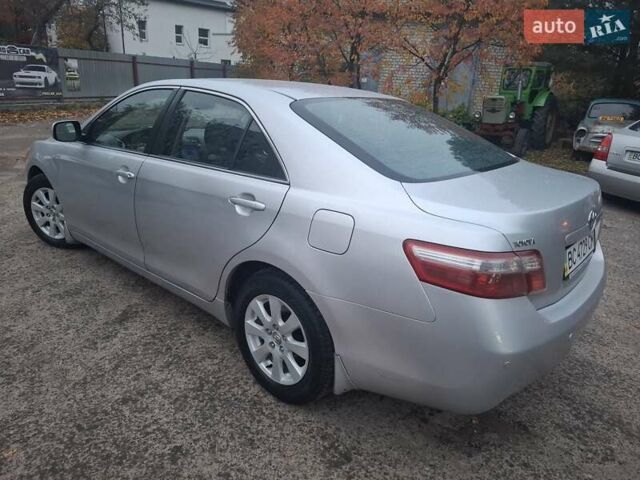 Серый Тойота Камри, объемом двигателя 2.4 л и пробегом 268 тыс. км за 7800 $, фото 8 на Automoto.ua