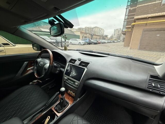 Сірий Тойота Камрі, об'ємом двигуна 2.4 л та пробігом 326 тис. км за 7500 $, фото 10 на Automoto.ua