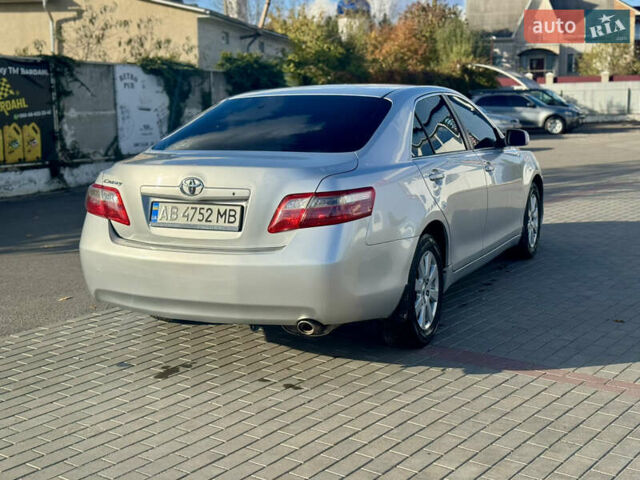 Тойота Камри 2008 в Жмеренке на Automoto.ua Серый Тойота Камри, объемом двигателя 2.36 л и пробегом 256 тыс. км за 8200 $, фото 5 на Automoto.ua