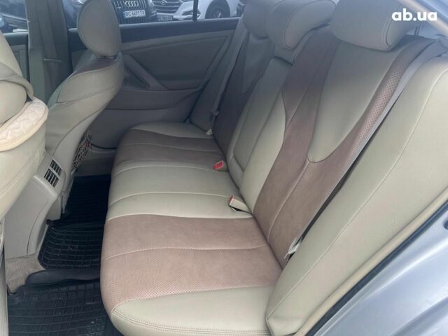 Серый Тойота Камри, объемом двигателя 2.4 л и пробегом 320 тыс. км за 5990 $, фото 23 на Automoto.ua