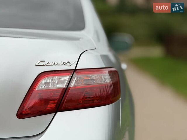 Сірий Тойота Камрі, об'ємом двигуна 2.36 л та пробігом 327 тис. км за 9699 $, фото 13 на Automoto.ua