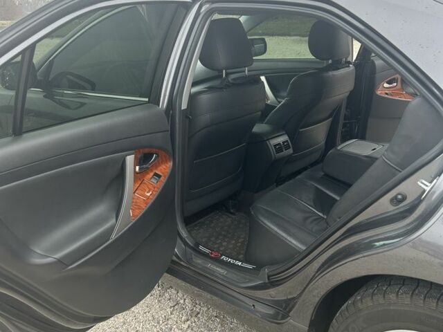 Серый Тойота Камри, объемом двигателя 3.5 л и пробегом 99 тыс. км за 13500 $, фото 5 на Automoto.ua