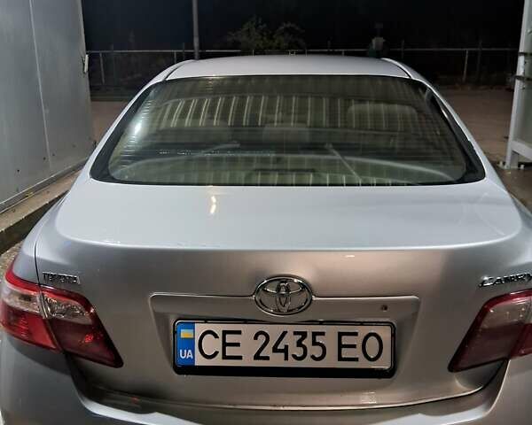 Сірий Тойота Камрі, об'ємом двигуна 2.4 л та пробігом 352 тис. км за 8100 $, фото 2 на Automoto.ua