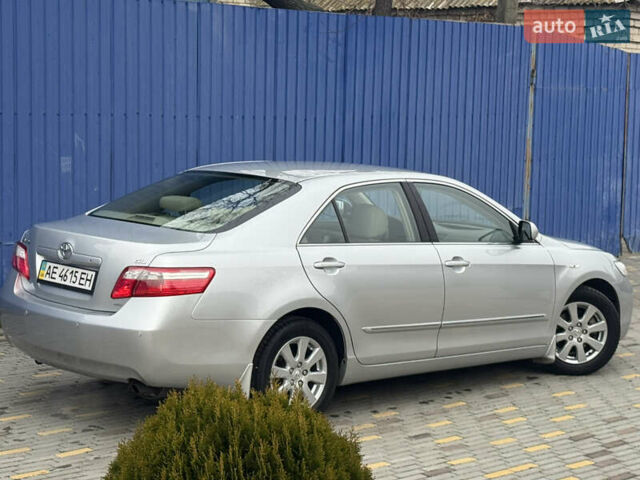 Сірий Тойота Камрі, об'ємом двигуна 2.4 л та пробігом 67 тис. км за 12900 $, фото 15 на Automoto.ua