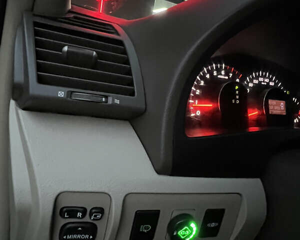 Сірий Тойота Камрі, об'ємом двигуна 3.5 л та пробігом 250 тис. км за 10500 $, фото 12 на Automoto.ua