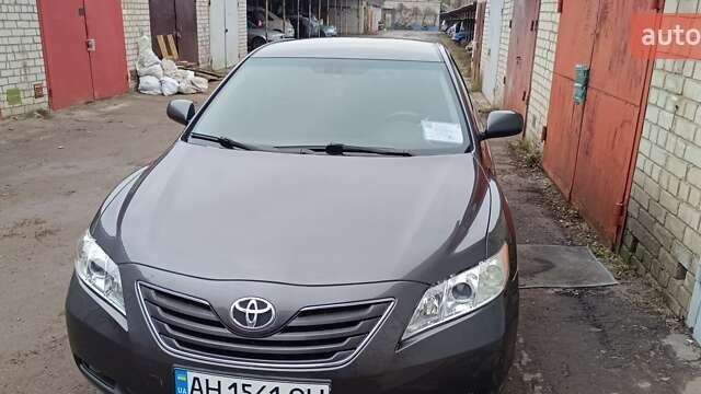 Сірий Тойота Камрі, об'ємом двигуна 2.4 л та пробігом 297 тис. км за 9150 $, фото 30 на Automoto.ua