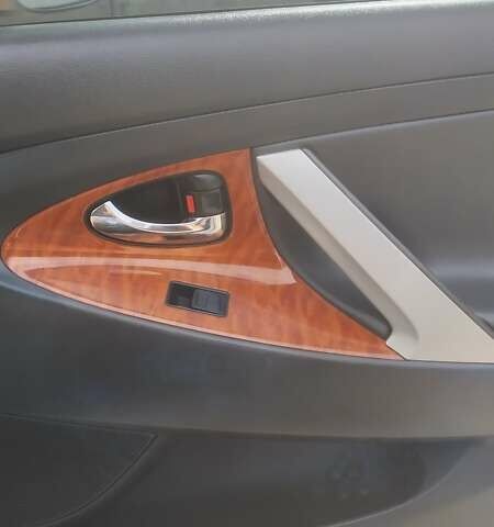 Серый Тойота Камри, объемом двигателя 2.4 л и пробегом 208 тыс. км за 8000 $, фото 10 на Automoto.ua