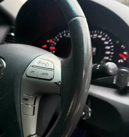 Серый Тойота Камри, объемом двигателя 2.36 л и пробегом 251 тыс. км за 7200 $, фото 21 на Automoto.ua