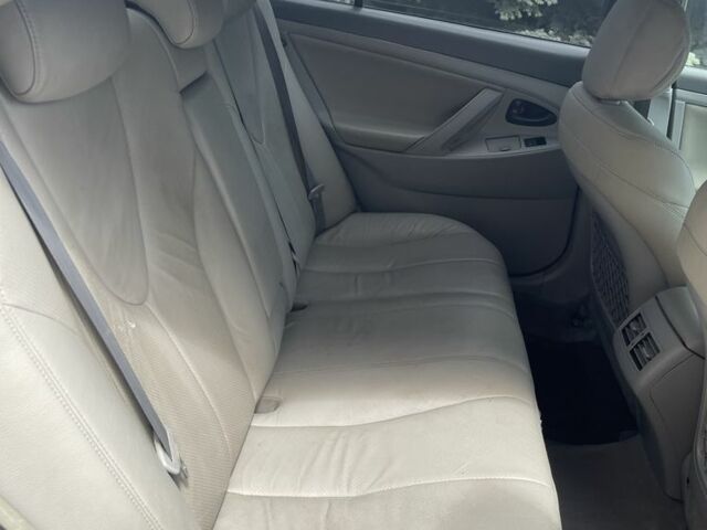 Серый Тойота Камри, объемом двигателя 2.4 л и пробегом 288 тыс. км за 6666 $, фото 18 на Automoto.ua