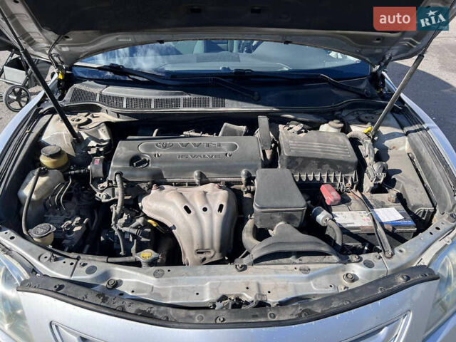 Тойота Камри 2008 в Львове на Automoto.ua Серый Тойота Камри, объемом двигателя 2.4 л и пробегом 327 тыс. км за 7300 $, фото 10 на Automoto.ua
