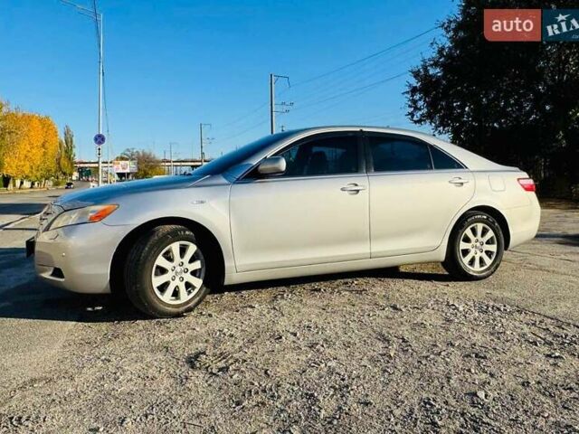 Серый Тойота Камри, объемом двигателя 2.36 л и пробегом 179 тыс. км за 9700 $, фото 5 на Automoto.ua