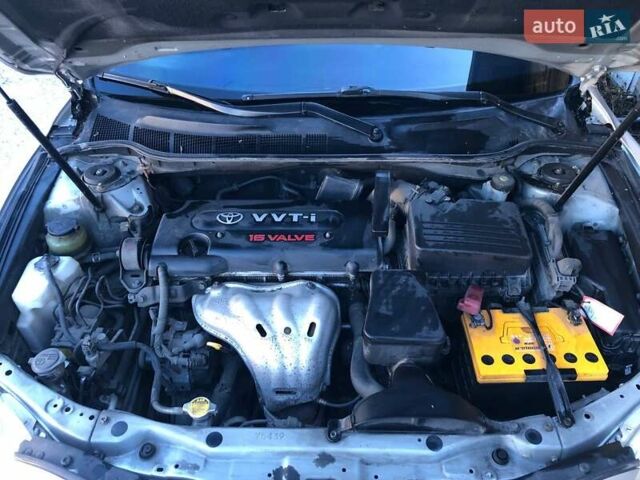 Серый Тойота Камри, объемом двигателя 2.36 л и пробегом 179 тыс. км за 9700 $, фото 18 на Automoto.ua