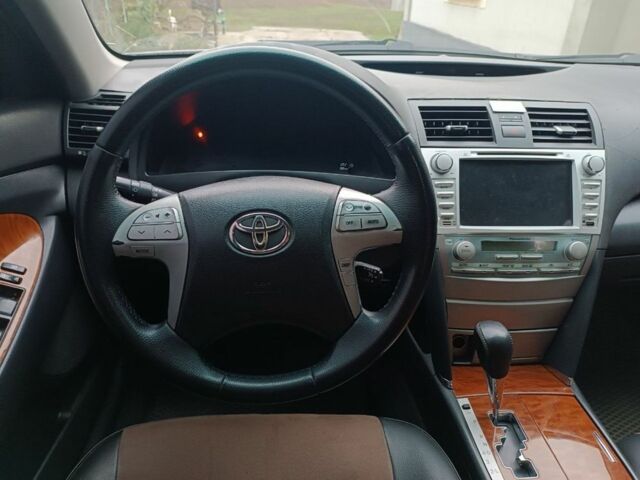 Сірий Тойота Камрі, об'ємом двигуна 2.4 л та пробігом 362 тис. км за 8000 $, фото 10 на Automoto.ua