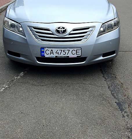 Серый Тойота Камри, объемом двигателя 2.4 л и пробегом 228 тыс. км за 6800 $, фото 3 на Automoto.ua