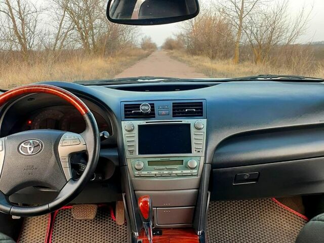 Серый Тойота Камри, объемом двигателя 3.5 л и пробегом 298 тыс. км за 8500 $, фото 11 на Automoto.ua